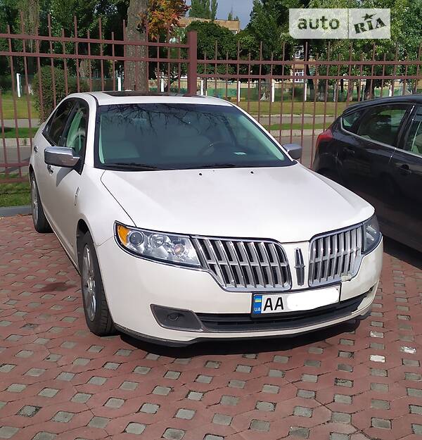 Седан Lincoln MKZ 2011 в Киеве