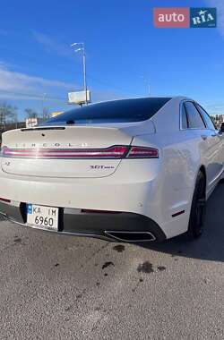 Седан Lincoln MKZ 2017 в 
