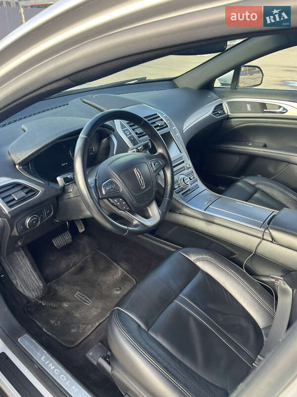 Седан Lincoln MKZ 2016 в Киеве