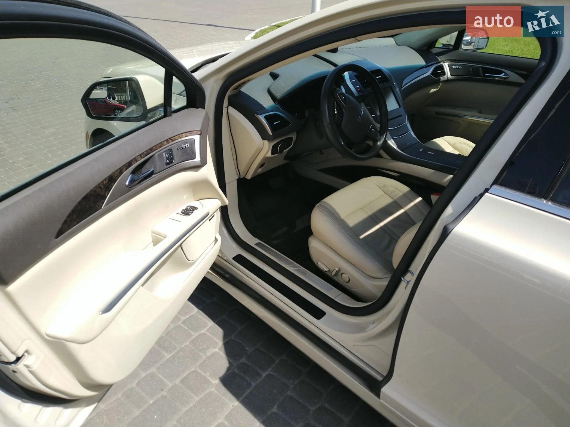 2015 Lincoln MKZ - мініатюра 9
