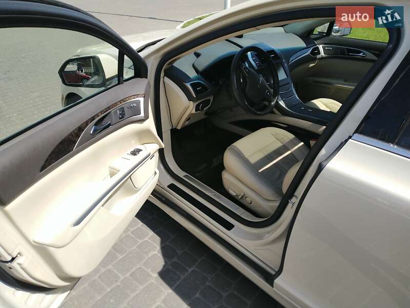 Седан Lincoln MKZ 2015 в Києві