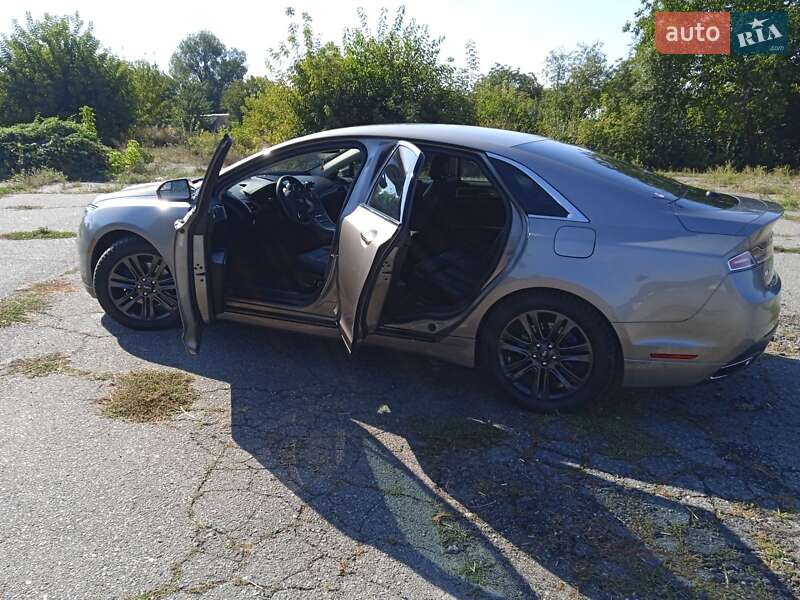 Седан Lincoln MKZ 2015 в Киеве