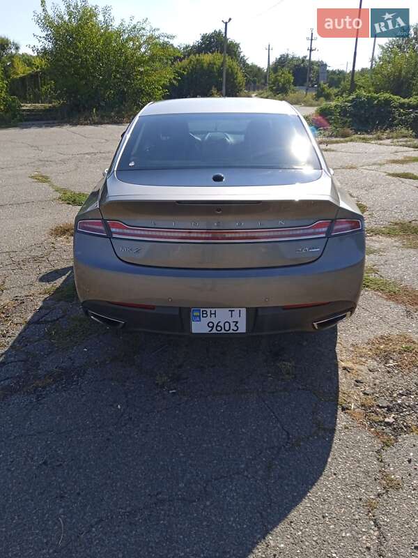 Седан Lincoln MKZ 2015 в Киеве
