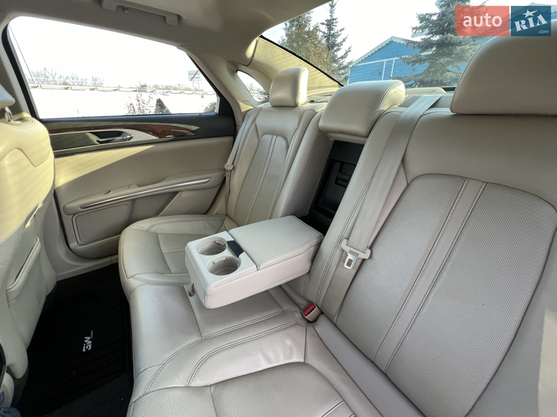 2016 Lincoln MKZ - мініатюра 33