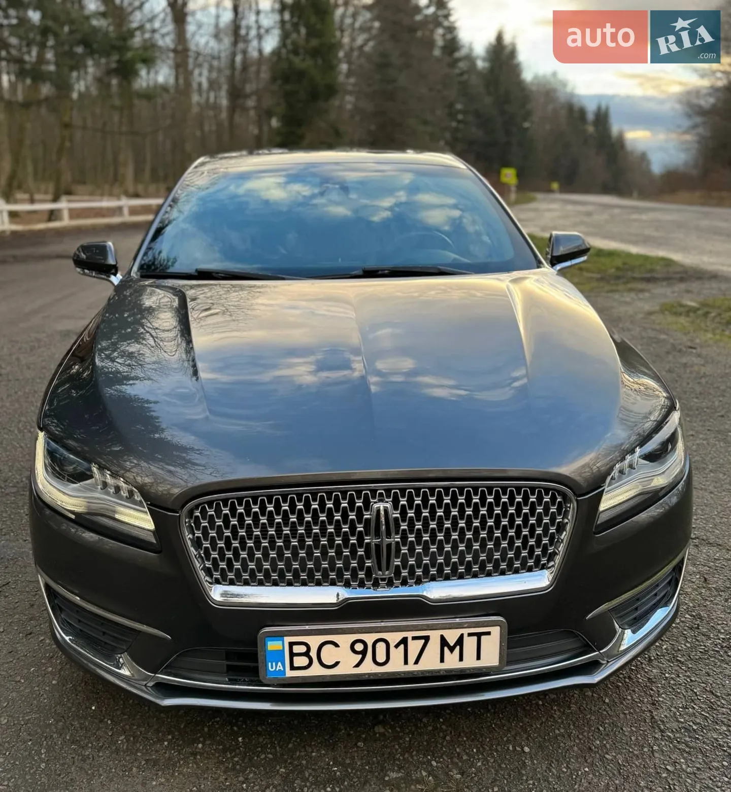 2017 Lincoln MKZ - мініатюра 3