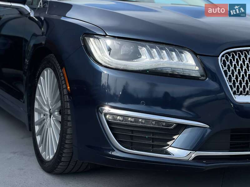 Седан Lincoln MKZ 2016 в Ровно