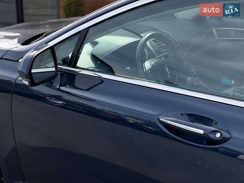 Седан Lincoln MKZ 2016 в Ровно