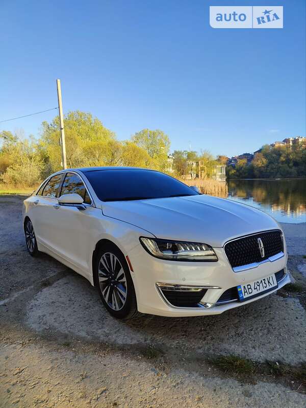 Седан Lincoln MKZ 2016 в Виннице