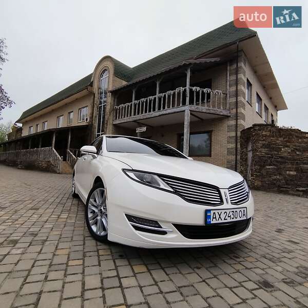 Lincoln MKZ 2013