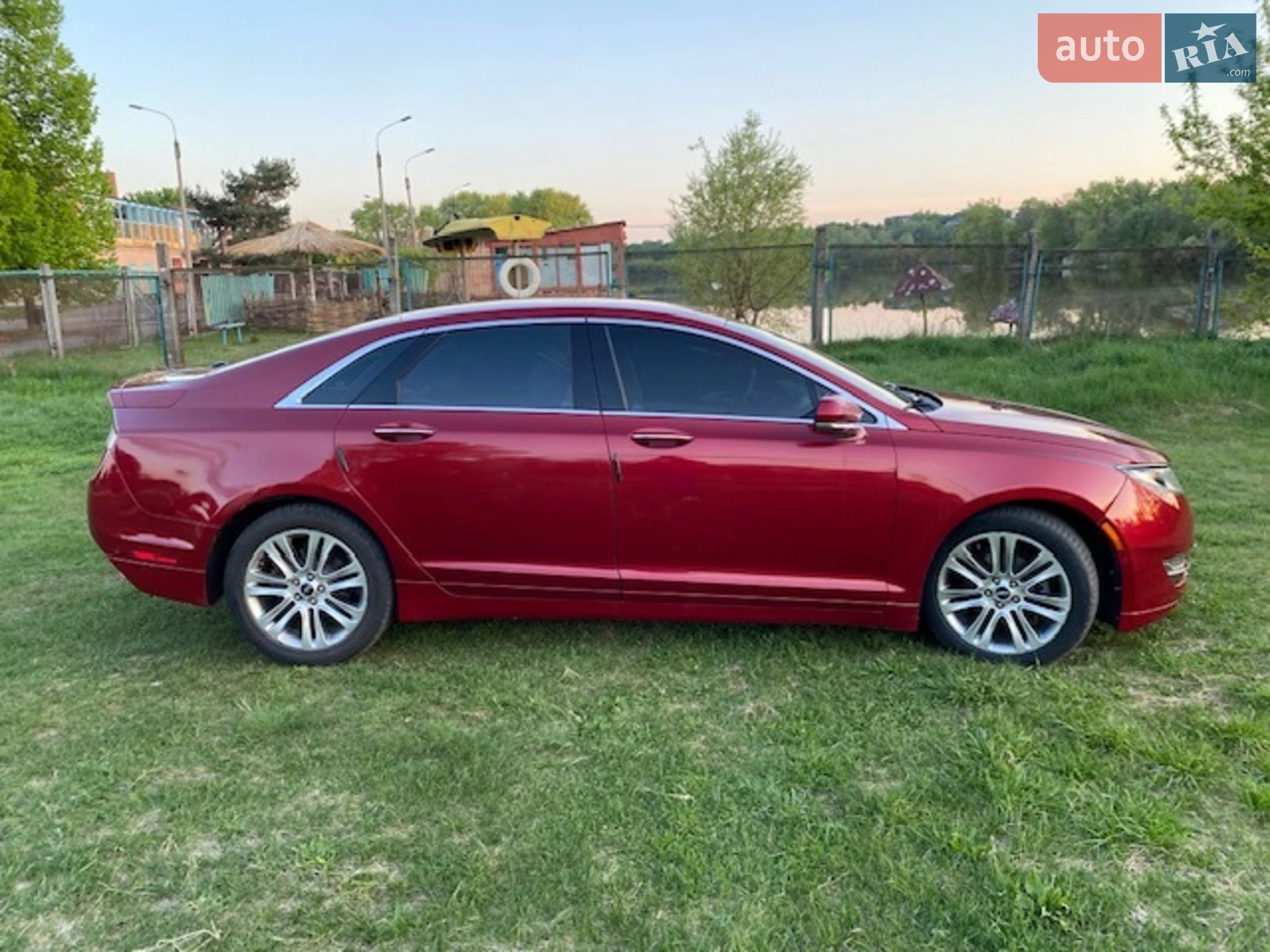2013 Lincoln MKZ - мініатюра 3