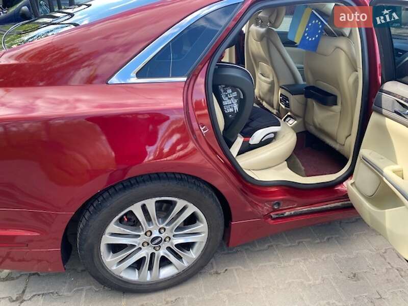 Седан Lincoln MKZ 2013 в Сумах