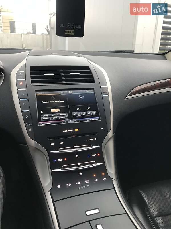 Седан Lincoln MKZ 2016 в Києві