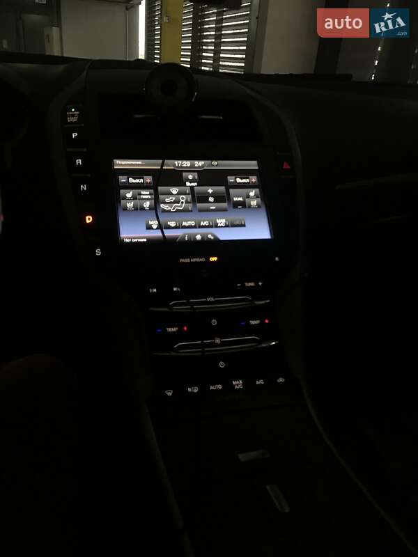 Седан Lincoln MKZ 2016 в Києві