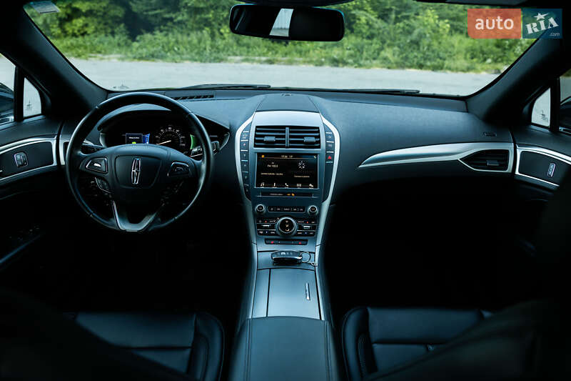 Седан Lincoln MKZ 2019 в Днепре