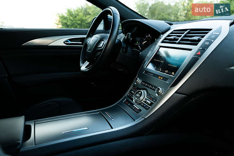 Седан Lincoln MKZ 2019 в Днепре