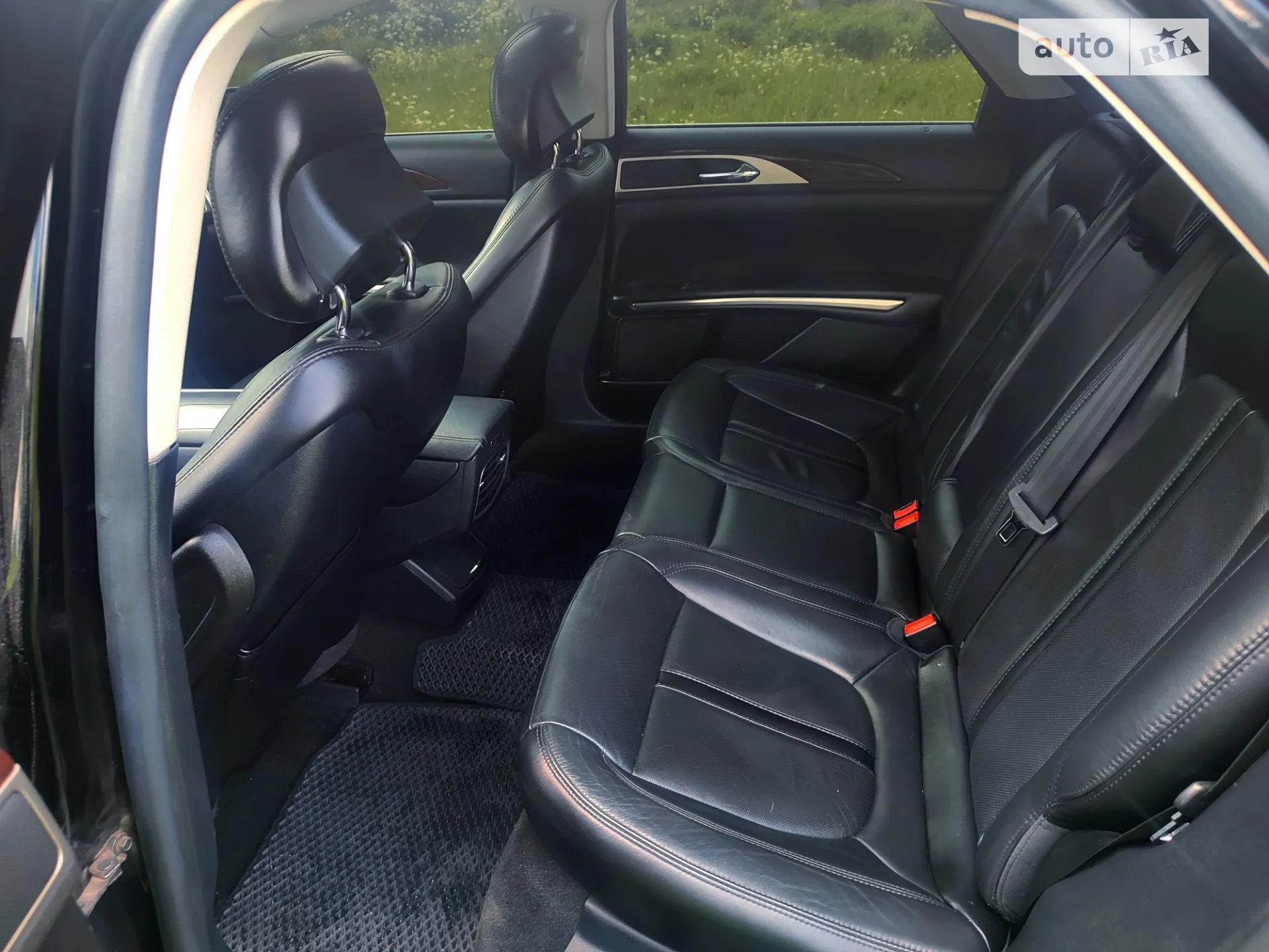 2016 Lincoln MKZ - мініатюра 9