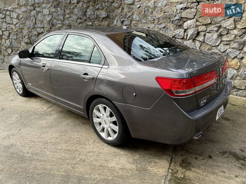 Седан Lincoln MKZ 2011 в Ровно