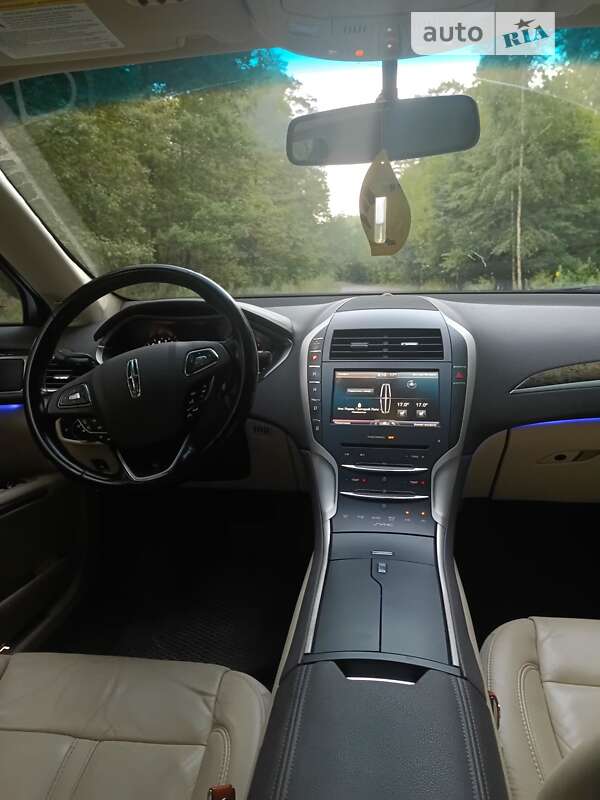 Седан Lincoln MKZ 2014 в Сумах