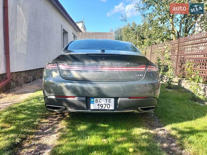 Седан Lincoln MKZ 2016 в Львові