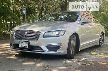 Седан Lincoln MKZ 2017 в 
