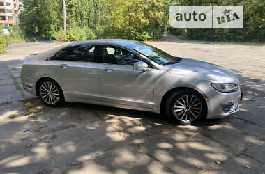 Седан Lincoln MKZ 2017 в 