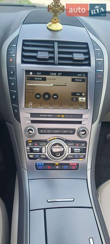 Седан Lincoln MKZ 2016 в Дубно