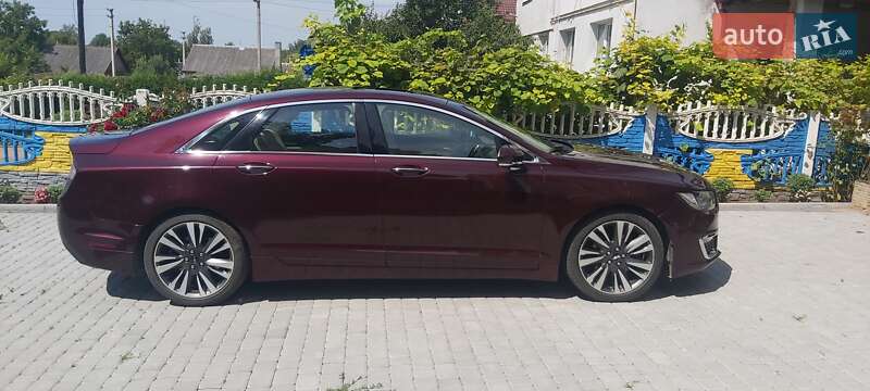 Седан Lincoln MKZ 2016 в Дубно