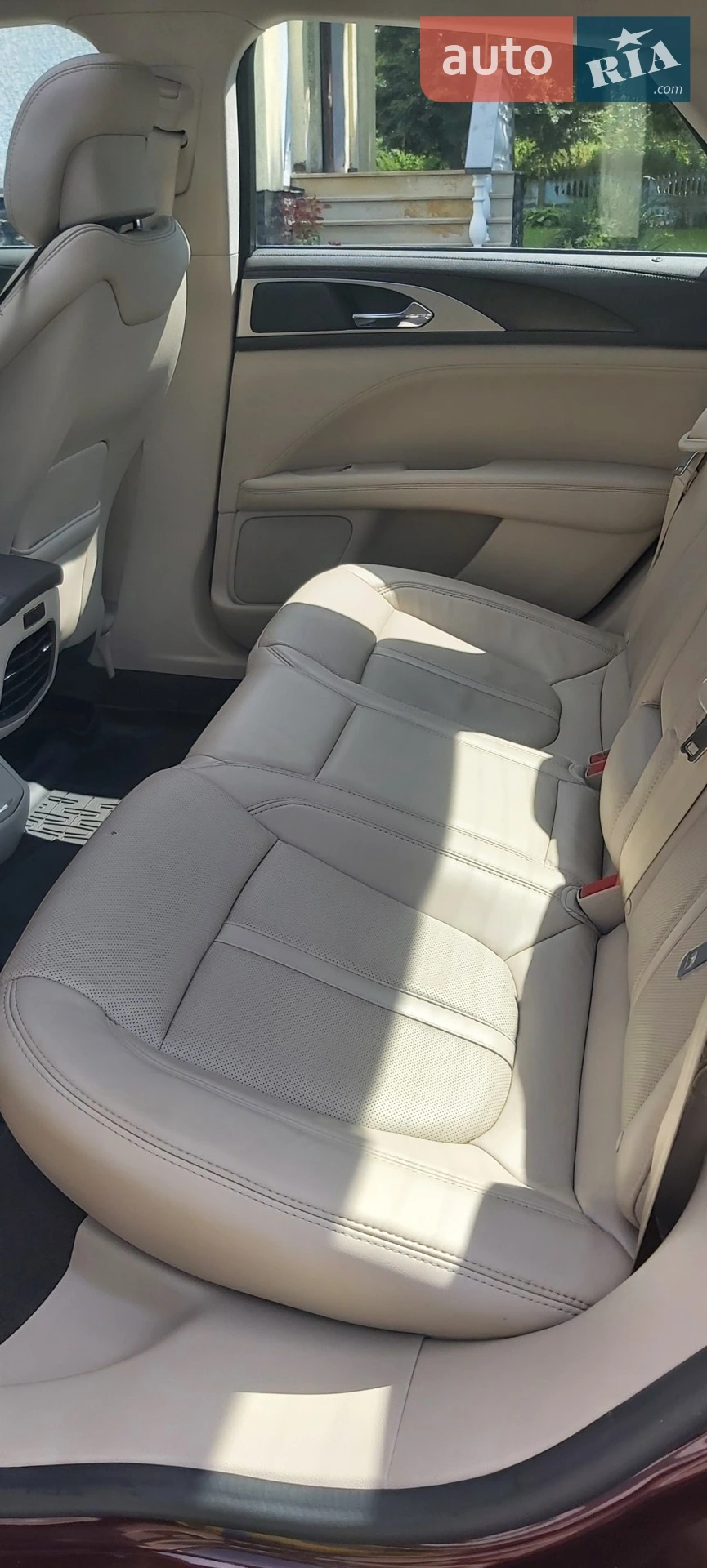 2016 Lincoln MKZ - мініатюра 29