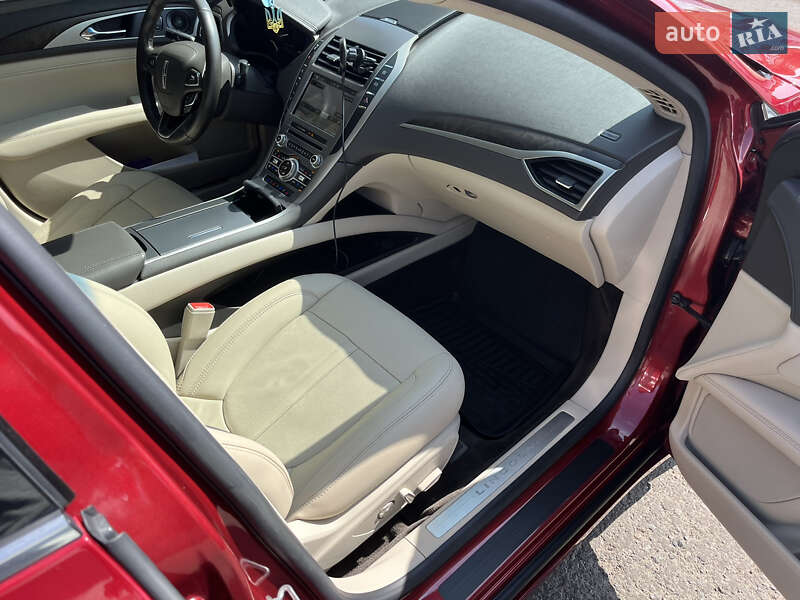 Седан Lincoln MKZ 2016 в Харкові