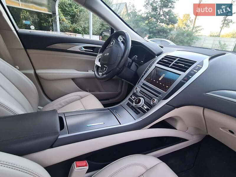 Седан Lincoln MKZ 2017 в Киеве