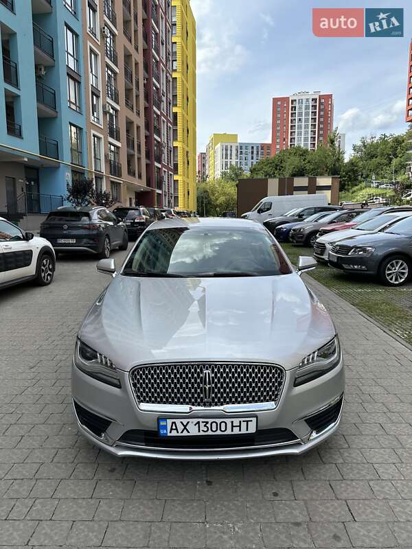 Седан Lincoln MKZ 2017 в Львове
