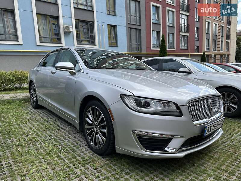 Седан Lincoln MKZ 2017 в Львове