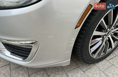 Седан Lincoln MKZ 2017 в Львові