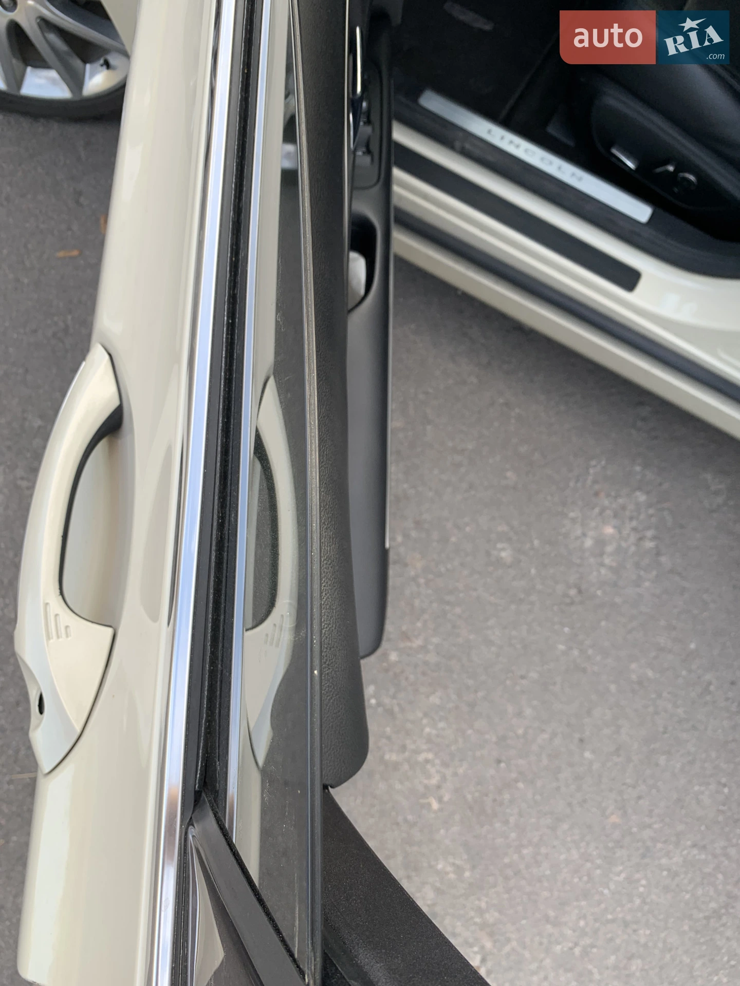 2015 Lincoln MKZ - мініатюра 18