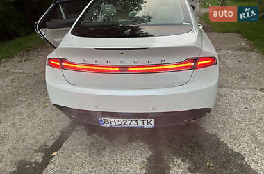Седан Lincoln MKZ 2016 в 