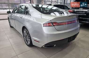 Седан Lincoln MKZ 2015 в 