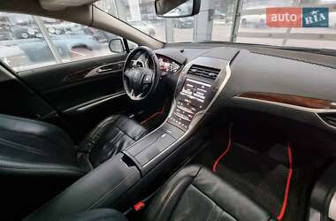 Седан Lincoln MKZ 2015 в 