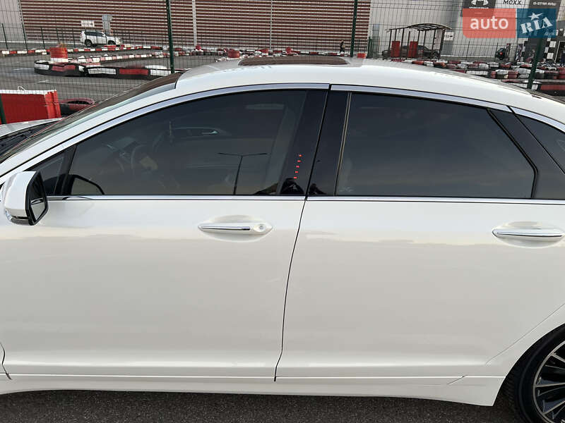 Седан Lincoln MKZ 2012 в Киеве