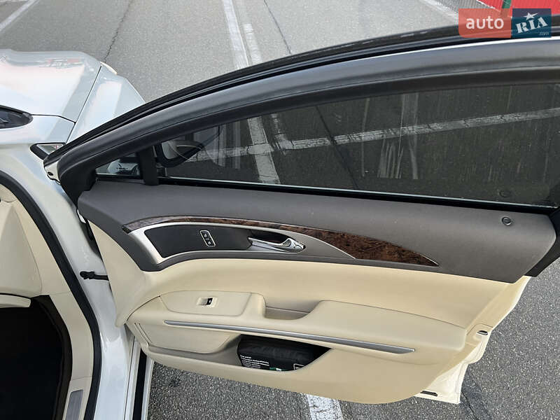 Седан Lincoln MKZ 2012 в Киеве