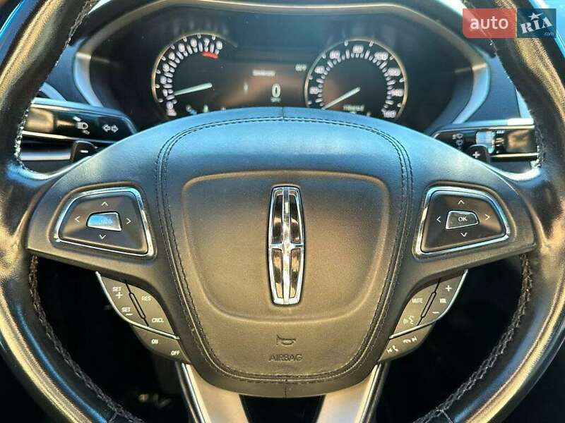 Седан Lincoln MKZ 2017 в Львове