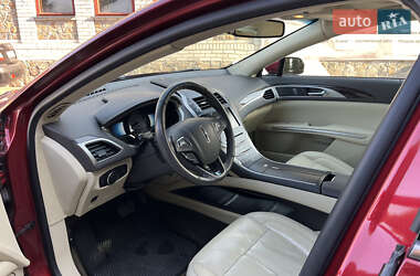 Седан Lincoln MKZ 2013 в 