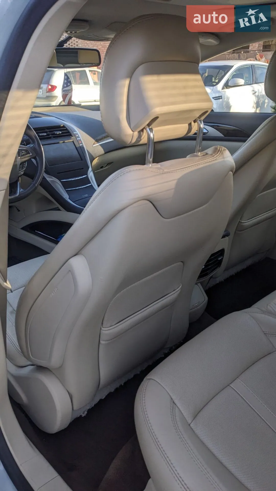 2014 Lincoln MKZ - мініатюра 17
