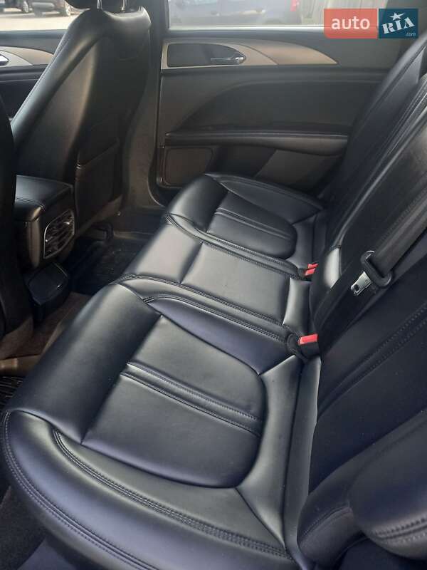 Седан Lincoln MKZ 2017 в Чернівцях