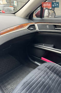 Седан Lincoln MKZ 2014 в 