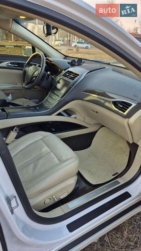 Седан Lincoln MKZ 2013 в Киеве