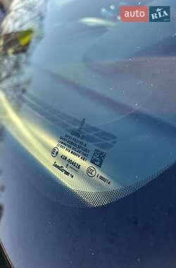 Седан Lincoln MKZ 2014 в 