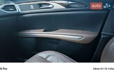 Седан Lincoln MKZ 2014 в 