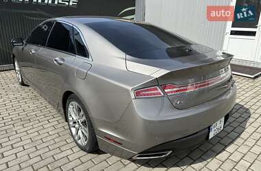 Седан Lincoln MKZ 2014 в 