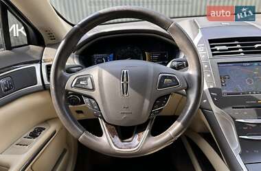 Седан Lincoln MKZ 2014 в 