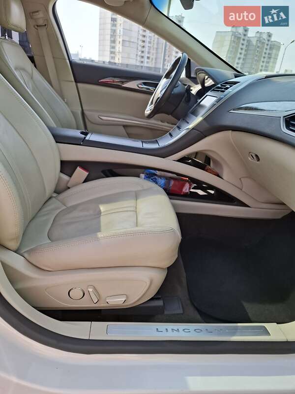 Седан Lincoln MKZ 2013 в Києві